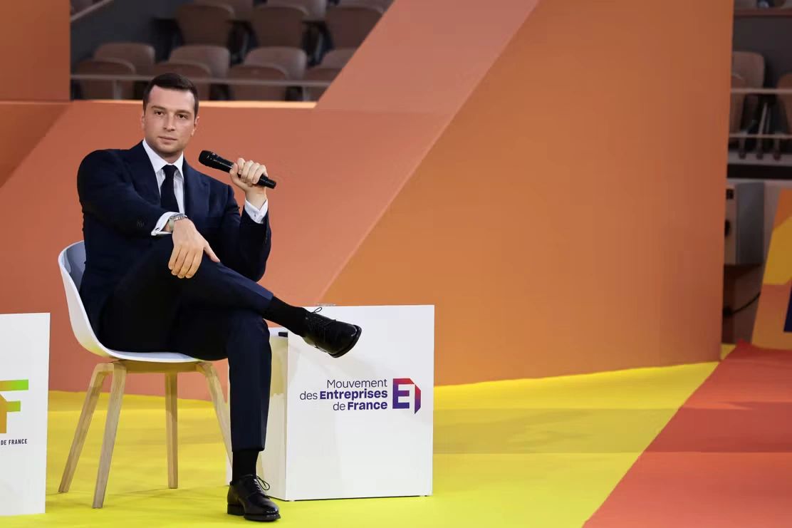 Quand le pouvoir économique banalise l’extrême droite.